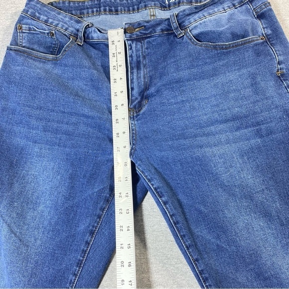 Izod Jeans Men's W40 Blue Comfort Stretch Straight Leg Mid Rise Casual Denim - Picture 13 of 13